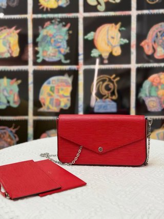 Bolso Louis Vuitton Rojo