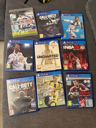 PS4 Negra + 8 Juegos 500GB