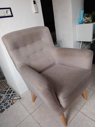 Sillón individual muy cómodo y alta calidad.
