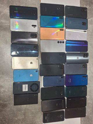 Lotto di smartphone vari