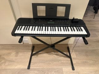 Piano Eléctrico Yamaha PSR-E273