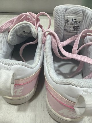 Zapatillas Nike Talla 37.5 Rosa y Blanco