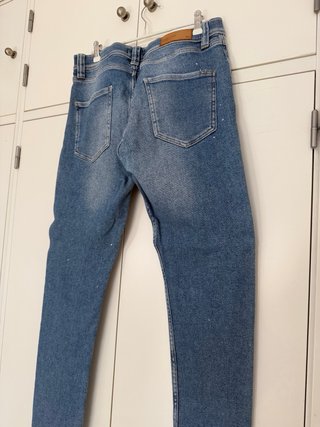 Pantalón vaquero Zara azul