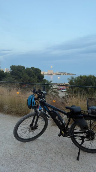 Bicicleta eléctrica UOTTS