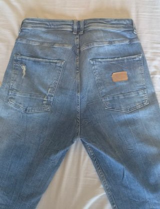 Pantalón vaquero Zara talla 44