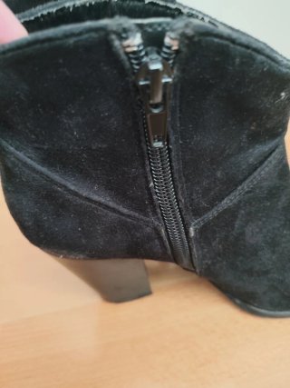 Botines de Ante Negro con Flecos Marypaz Talla 35