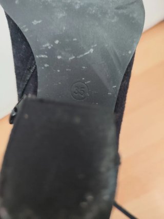 Botines de Ante Negro con Flecos Marypaz Talla 35