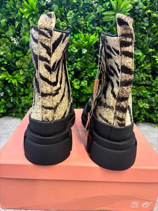 Botines Alma en Pena Animal Print - talla 37