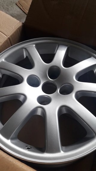 Llantas Peugeot Ouragan 16", ET 20 + Falken Nuevas