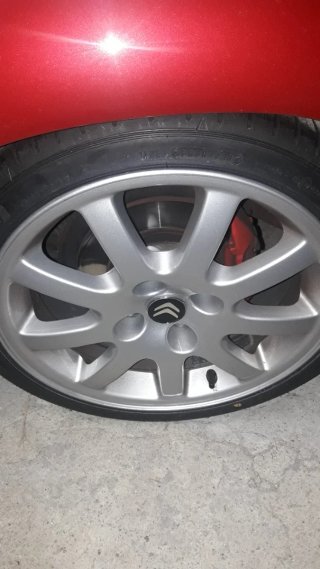 Llantas Peugeot Ouragan 16", ET 20 + Falken Nuevas