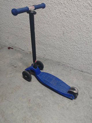 Patinete infantil 3 ruedas azul MICRO.