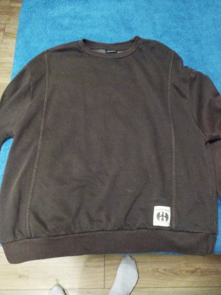 Sudadera marrón talla M marca pull and bear
