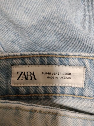 Pantalón vaquero Zara azul