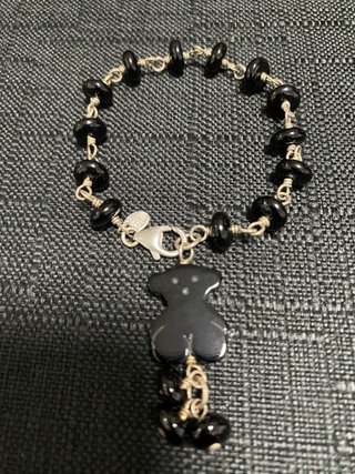 Pulsera Tous de plata y ónix.