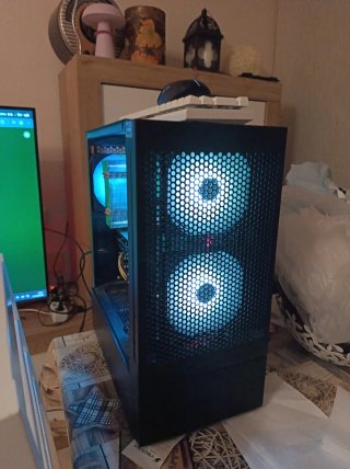 PC Gamer| Ryzen 7 5000 + RTX 3060 + 32GB RAM + SSD