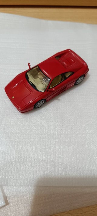 Ferrari 355 Berlinetta Minichamps 1:43