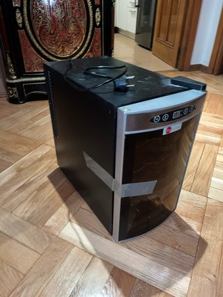 Nevera de vinos