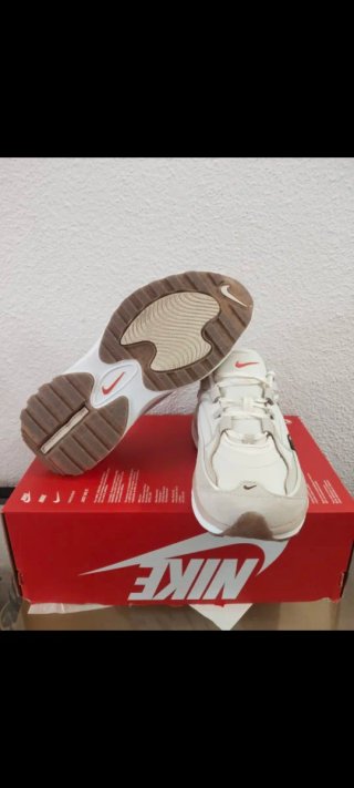 Zapatillas Nike Air Max Bliss SE Talla 38 nuevas