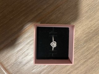 Anillo Pandora Corazón Diamante Plata