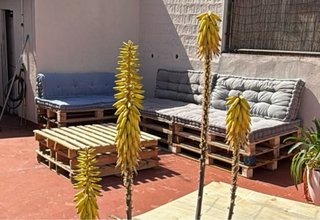 Conjunto de Sillas y Mesa de Palets