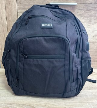 Mochila para Portátil DOXUNGOO Negra con USB
