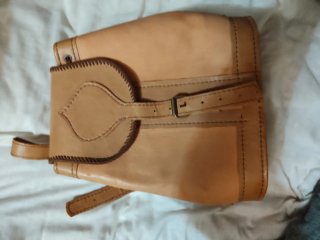 Mochila artesanal cuero natural