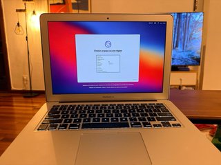 MacBook Air 13” (2013) 128GB SSD + Cargador
