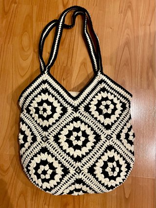 Bolso de Ganchillo Negro y Crudo