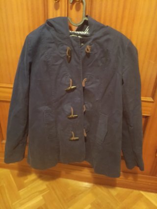 Gabardina azul Stradivarius
