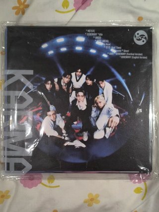 Álbum KARMA de Stray Kids