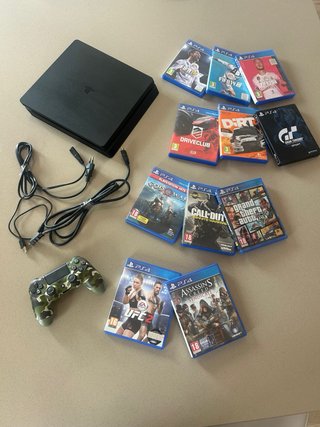 PlayStation 4 (PS4) + 11 Giochi