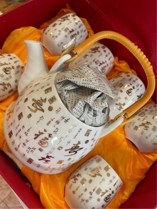 Set de Tetera y Tazas de Porcelana