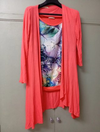 Conjunto Camiseta y Chaqueta