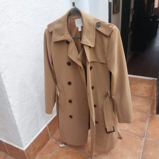 Gabardina camel  + Gabardina beige + 1 blazer