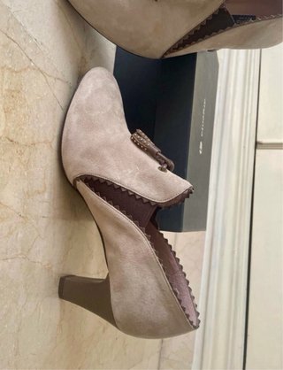 Botines de piel con tacón