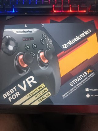 Mando SteelSeries Stratus XL