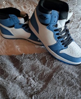 Zapatillas Altas Azul y Blanco Talla 41