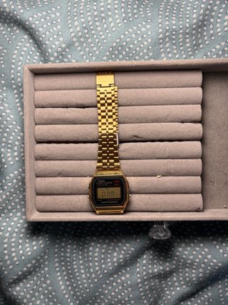 Reloj Casio Dorado