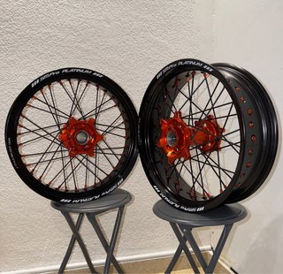 Llantas SM Pro Platinum Supermotard 17”
