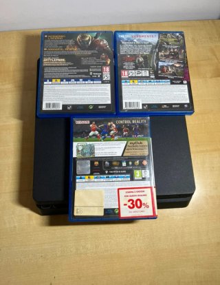 Ps4 slim + 3 giochi