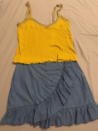 Conjunto de camiseta y falda pantalón