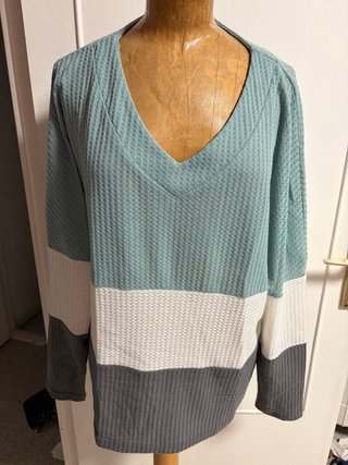 Camiseta de manga larga tricolor