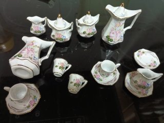 Juego de té miniatura vintage floral