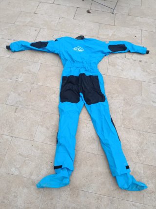Traje de Neopreno Seco Seland Talla M