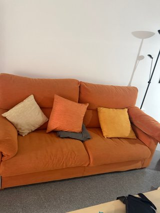 Sofá de 3 Plazas + Sillón Orejero Naranja