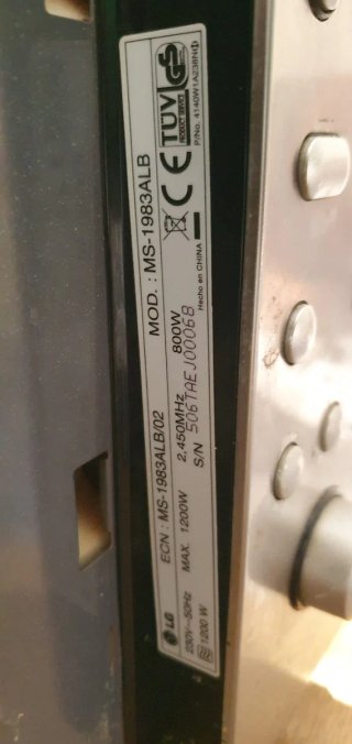 Microondas LG plateado