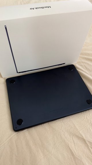 MacBook Air 13 M4 16GB 256GB Medianoche