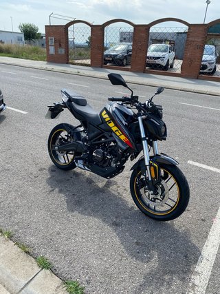 Moto Voge 125R Naked 1371 km