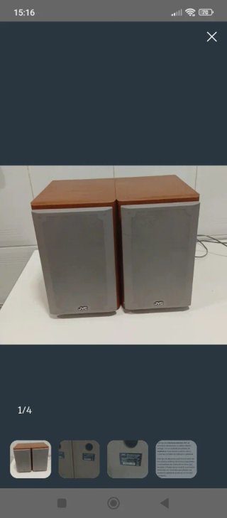 Altavoces JVC Marrones y Grises