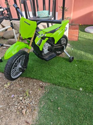 Moto Kawasaki KX Niños